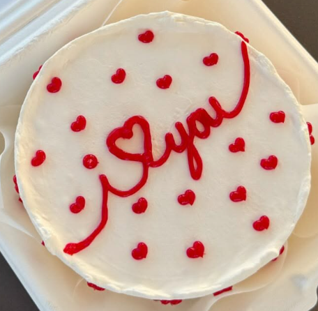 I Love You To The Moon And Back Cake · custom cake by Zugar Coma Zweetz