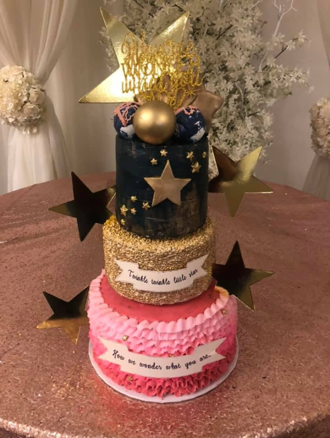 Twinkle Twinkle Little Star Cake · custom cake by Zugar Coma Zweetz